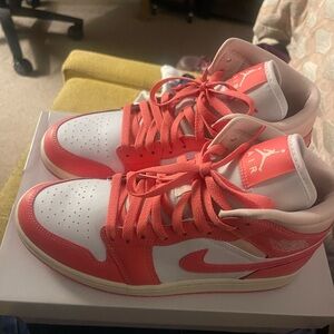 Jordan 1 Women’s Pink and White 8.5